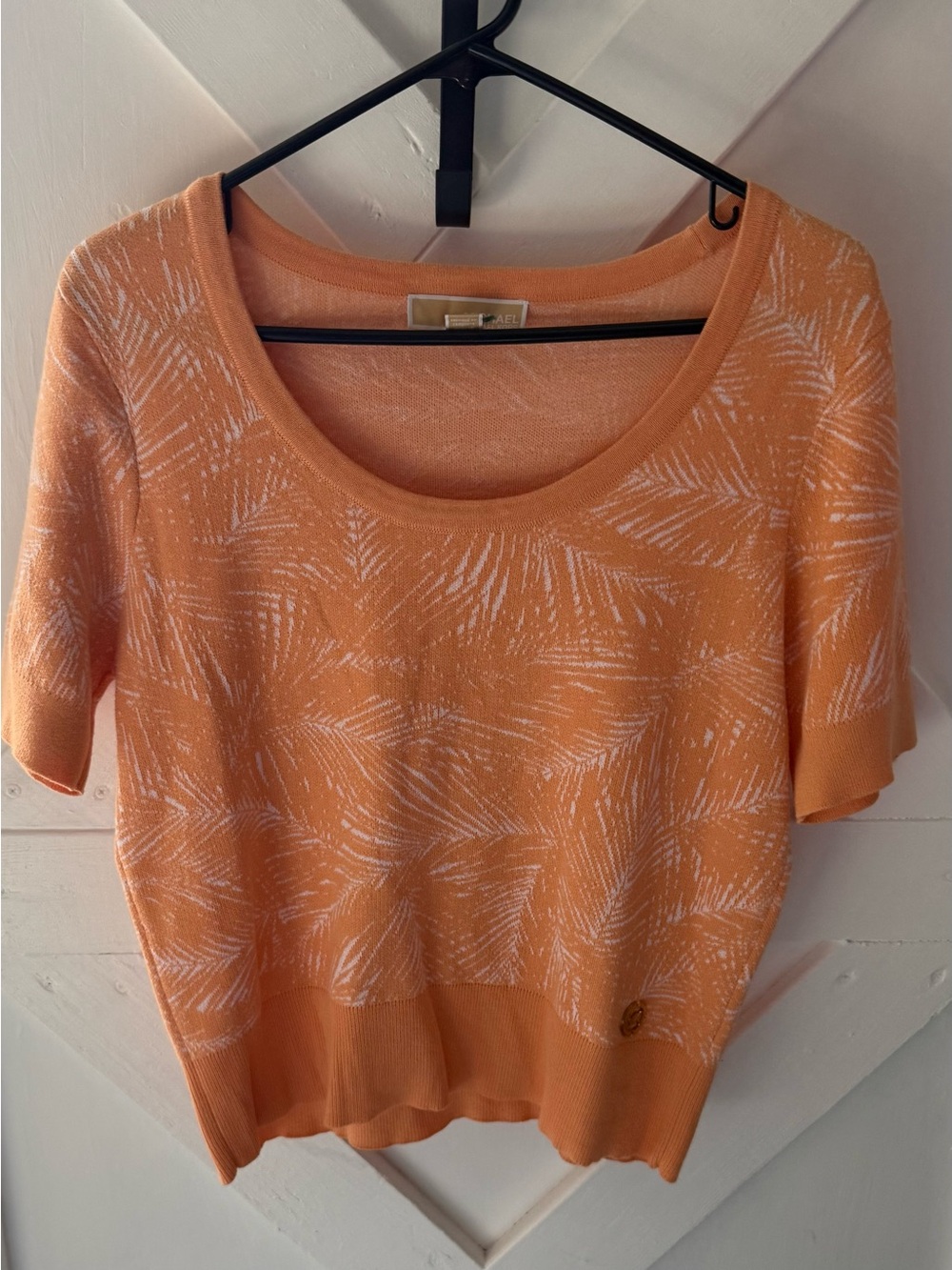 Michael Kors Orange Short Sleeve Scoop Neck Knit Top with White Leaf Motif